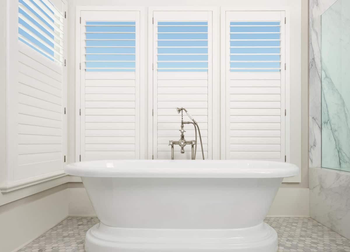 Hunter Douglas Palm Beach™ Polysatin™ Shutters, bathroom window treatments, poly shutters near Denver, Colorado (CO)